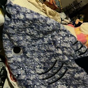 Tommy Bahama snuggle tail